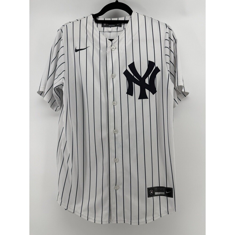 Aaron Judge 99 New York Yankees Nike Player Name Jersey Size Small